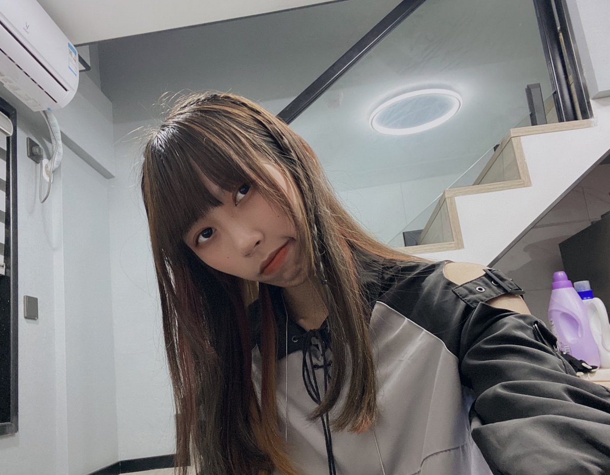 AnMing_'s tweet photo. 醜八怪就蠻發發差不多得了ww。 https://t.co/CcmYx4zuIb