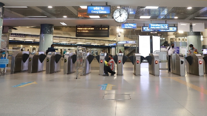RailAnalysis's tweet photo. Delhi Metro Update: Tenders invited for supply of Automatic Fare Collection system for Mukundpur-Maujpur Corridor
Read more...https://t.co/gWa63mtzIv
@OfficialDMRC
#delhimetro #metro #dmrc #stations #automaticfarecollection #phase4 #ticketing #tender https://t.co/xHPh9s00C3