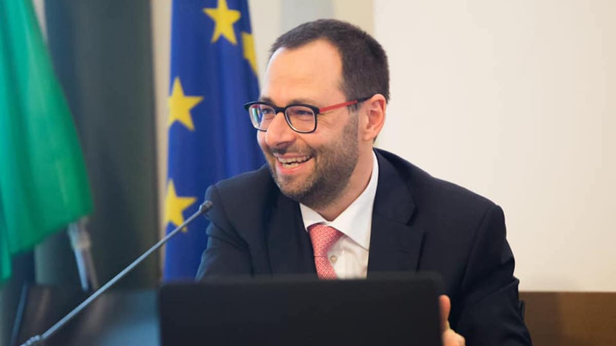 Sviluppo rurale e transizione, il Patuanelli-pensiero che non piace alla Sicilia - mailchi.mp/761b4712ead8/s…