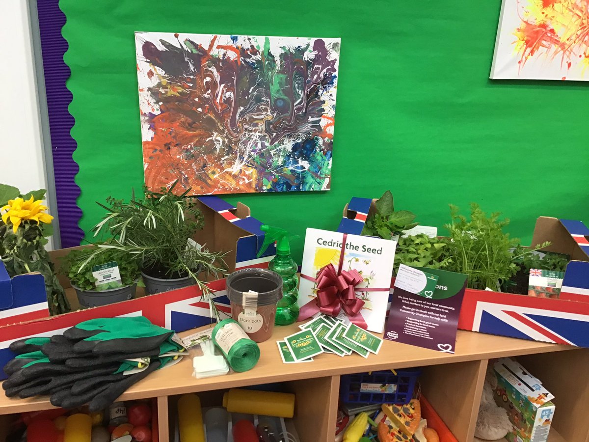 Y3Class1FPA's tweet photo. Thank you so much Morrisons Willenhall for our lovely gifts for our garden centre role play area! @1Wfibbersley @1Bfibbersley @MrEvansT @Morrisons #FIDES https://t.co/hs6o7LQ1zs