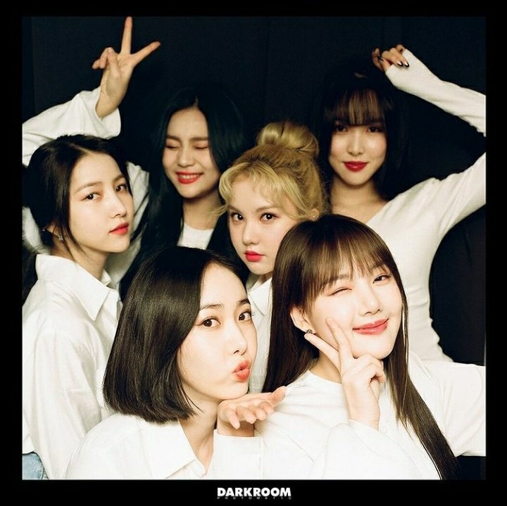 Umcchi's tweet image. Las conocí en mayo de 2017 por accidente, no sabía cómo es que aparecieron, pero me alegra que lo hayan hecho.

Mayo de 2021, de verdad pensé que duraría más tiempo, igual estoy agradecido con todo lo que viví mientras las conocía.

Las apoyare en todo lo que pueda desde ahora.❤