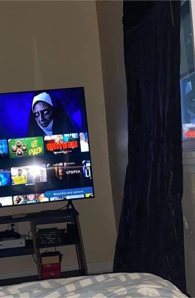 pxdroromero's tweet image. casi me voy del país