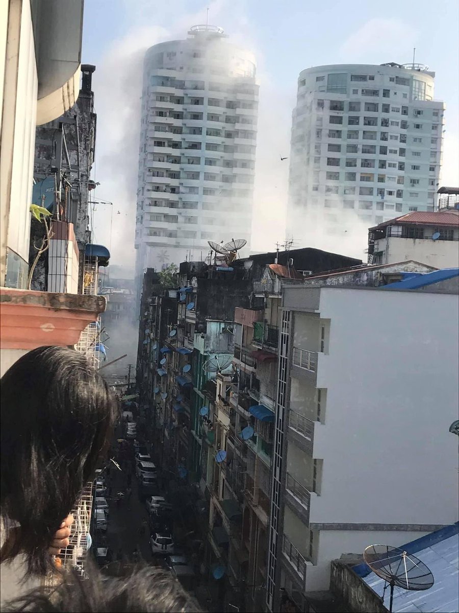 AlexMyanmar13's tweet photo. After the grenades exploded in Lanmadaw tsp, Yangon at around 7am, massive Junta Terrorist troops arrived at the scene. 

#WhatsHappeningInMyanmar 
#May18Coup #CrimesAgainstHumanity https://t.co/VpcDbK9gr6