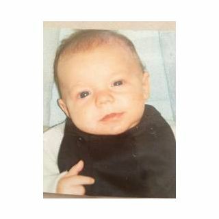 EdwardN99765858's tweet photo. aaaaa no puedo se ve demasiado tierno 
Diez 
I vote #Louies for #BestFanArmy at the #iHeartAwards https://t.co/v81u9wdF4A