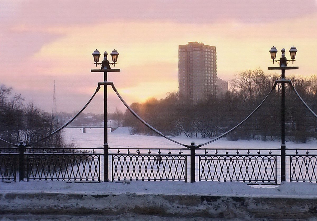 Доброе утро, земляне!

Восход в городе Пушкино
.
•
°
#восход #природа #город #красота #Россия #Пушкино #РуПол