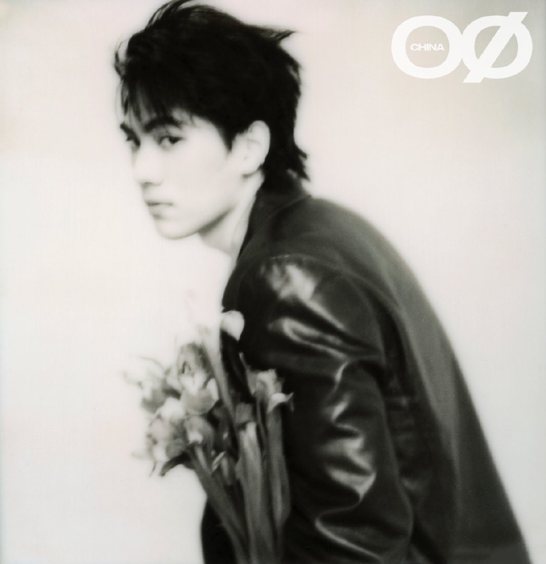 Linzihong_TH's tweet photo. สามารถสั่งซื้อและรับชม E-BOOK นิตยสาร OOPS!新花样 ฉบับเดือนมิถุนายนกันได้แล้วนะคะ ผ่านช่องทางWechat ~ 

#หลินจื่อหง #LinZiHong https://t.co/ygGgwp0vqc