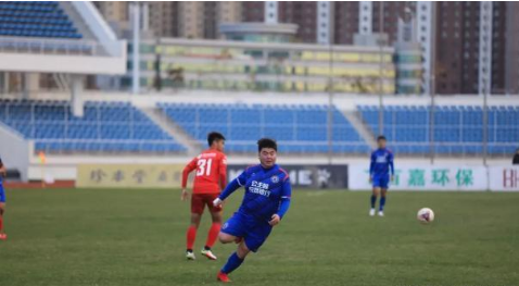 ドメサカブログ なんか不確かな情報で話題になってるようなので これは19年の話で サッカー選手 になりたくて自らクラブ設立したオーナー本人 徐广楠氏 が実際に試合出場したもの 買収して息子を というのは誤りで マンcも無関係 中国下部リーグでは