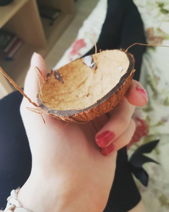 2 pic. I've wanted coconut milk for a long time, it's delicious?
??
#gay #butt #ladyboy #cuteboy #lewd