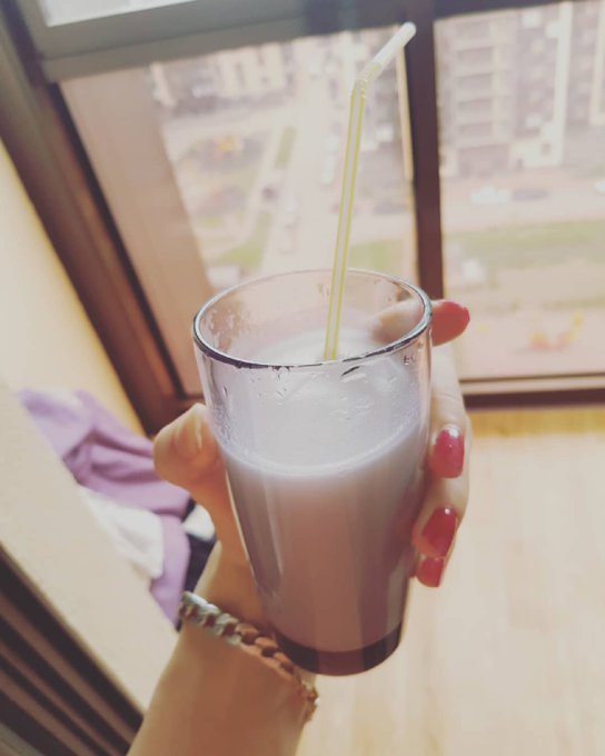 3 pic. I've wanted coconut milk for a long time, it's delicious?
??
#gay #butt #ladyboy #cuteboy #lewd