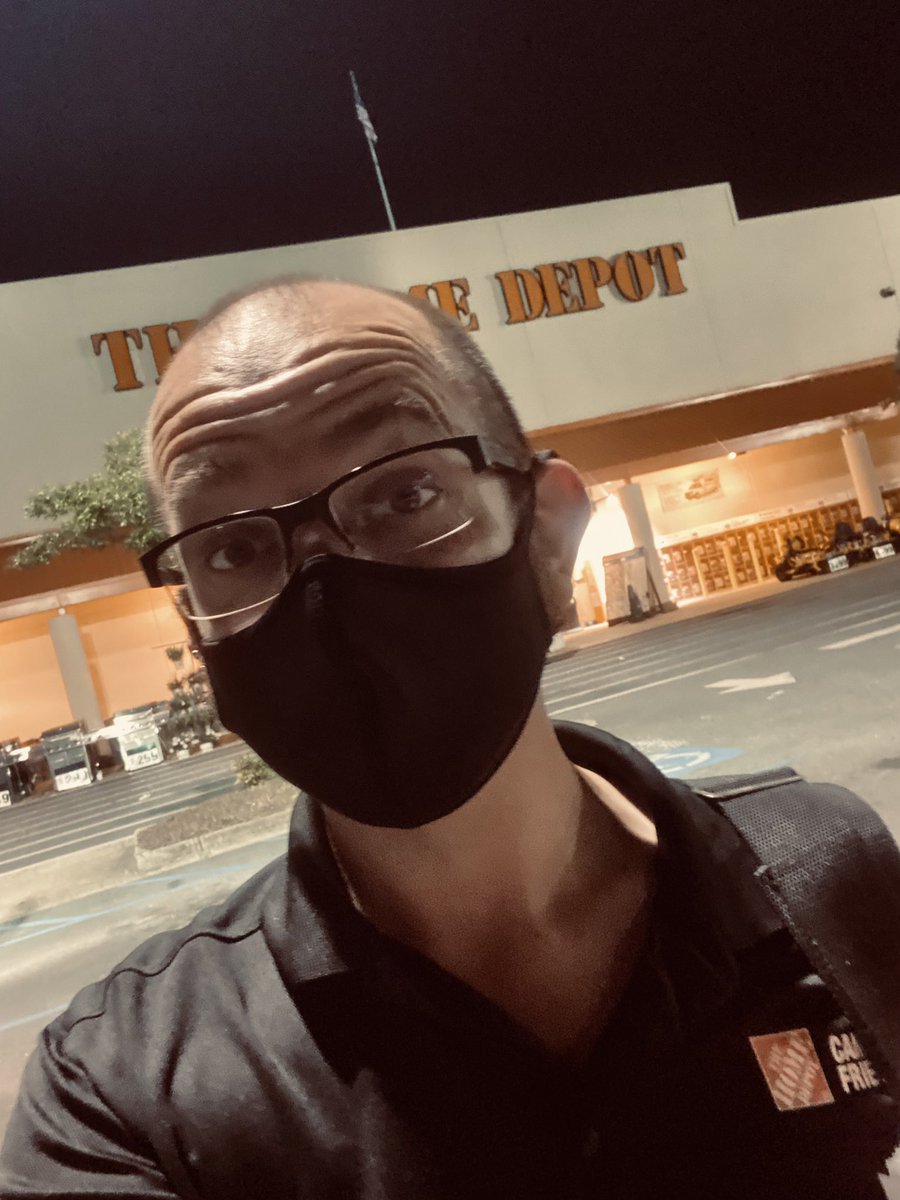 davymo2916's tweet photo. After 8 years, tonight was my last time walking out the doors at #hd129! My temporary job has turned into my passion and I’m excited for this next journey— #NOASM at #hd144! https://t.co/I5RkiIhUd8