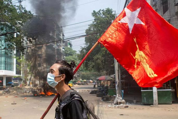 မြန်မာကို လက်နက်ရောင်းချမှုပိတ်ပင်ရေး ဆုံးဖြတ်ချက်မူကြမ်း မဲခွဲမည့် အစီအစဉ် ကုလ ရွှေ့ဆိုင်း

Read more: mizzimaburmese.com/article/80309