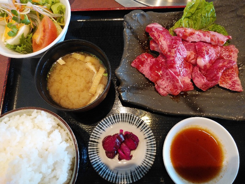 K Z クラフトビア ラボ 兵庫県三田市 ひまわり の焼肉ランチ 三田牛です