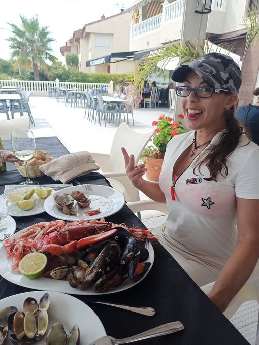 😈 Traviesa como siempre 😈 https://t.co/bQCtHLc0sV<a href="/tag/nuevafotodeperfil"class="tags"><span>#nuevafotodeperfil</span></a>