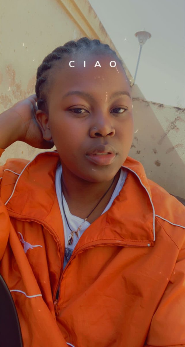 ZeeNozwelo's tweet photo. When you see this have a lovely Tuesday ❤😊 https://t.co/WwjBmJknW0