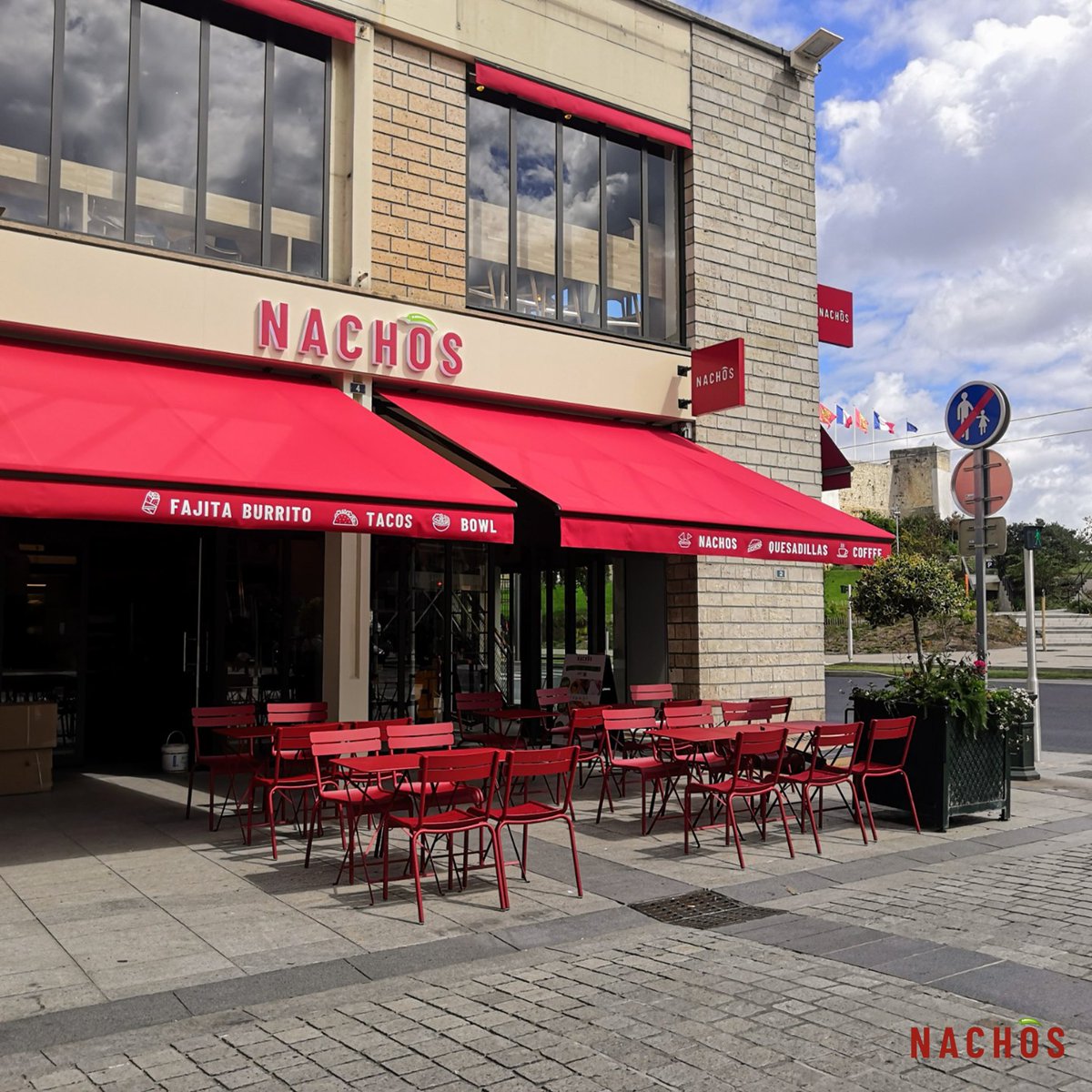 Dès demain, nos clients pourront enfin profiter de nos terrasses ! 
Nous avons hâte de les accueillir, en toute sécurité, pour qu’ils puissent partager de beaux moments avec leurs proches autour de nos saveurs mexicaines. 🌯

See you very soon ! 😃

#franchise
