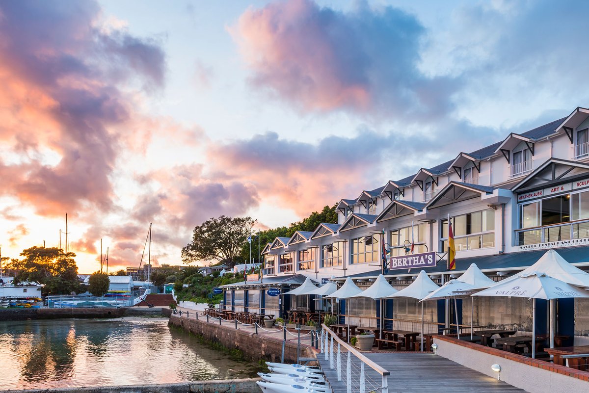 HotelQuayside's tweet photo. magnificent views of the African sunset or those across the bay can be enjoyed all year from the privacy of your room’s balcony. https://t.co/YLR2Iusdvt