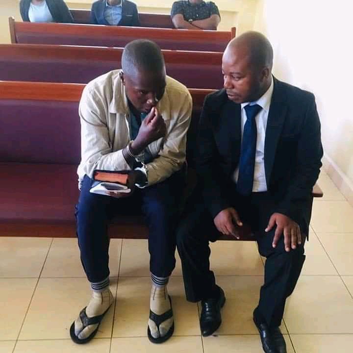 TunduALissu's tweet photo. Mdude Nyagali, kiongozi wa CHADEMA Songwe, alitekwa nyara na kuteswa na wanaUsalama wa Taifa kwa kupinga na kukosoa udikteta wa Magufuli. Rais Samia anaimba kuhusu maridhiano lakini Mdude bado ni mmoja wa wafungwa wengi wa kisiasa wa utawala huu. Zilongwa mbali na zitendwa mbali! https://t.co/jb8fCOqKch