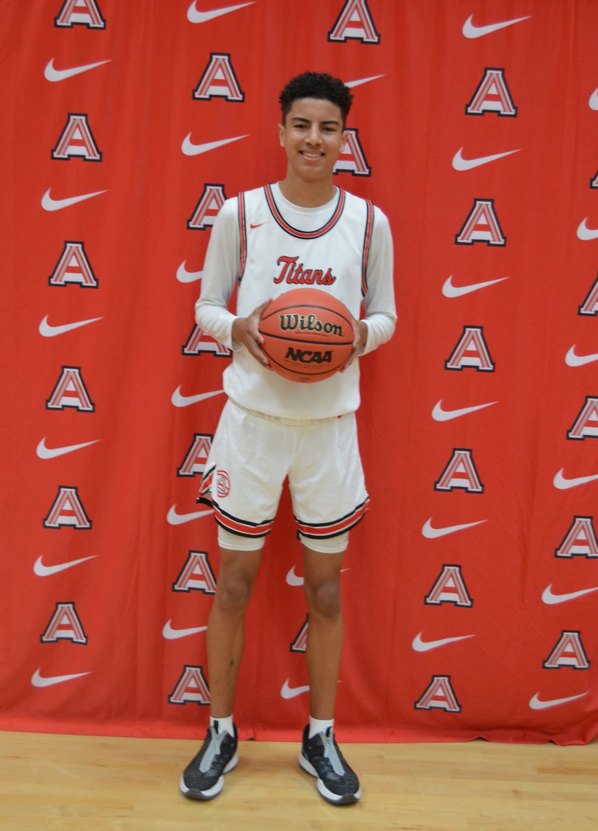 Antelope_BBall's tweet photo. Junior Max Driffin had 10 points, 14 rebounds, 7 assists, 3 blocks and 2 steals. Senior @KevinBurlaka poured in 24 points to go with 5 rebounds, 4 assists, 2 blocks and 2 steals. Sophomore Cab Odom pitched in 15 points and 7 boards. #TitanFamily @SacBee_JoeD @cameronsalerno1 https://t.co/k7SaXazOnV