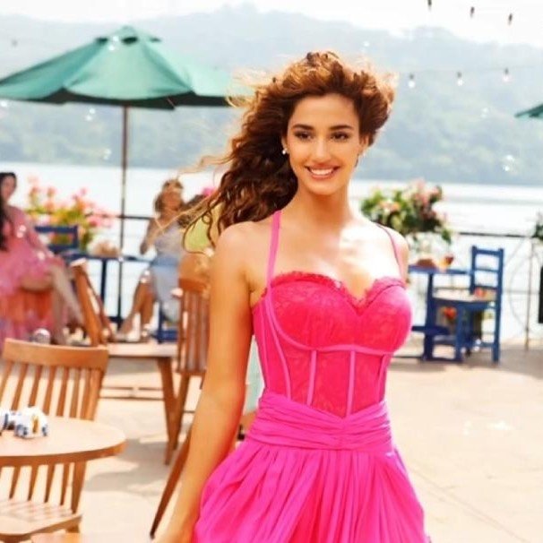 DishPatani's tweet photo. https://t.co/wdQDFlRZKG