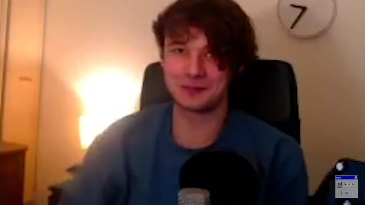 Giggles42867039's tweet image. Last tweet till 4 pm #smileyboi