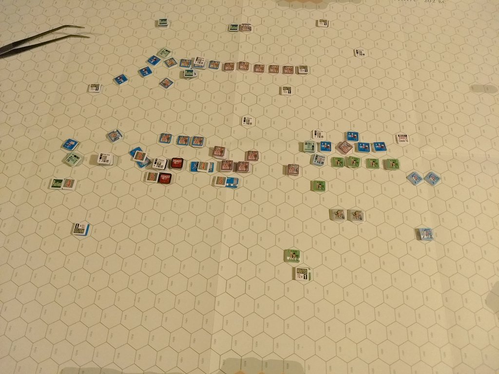 _Grumpy_Gamer_'s tweet image. Bagradas Plains ends in a massacre. Carthaginian cavalry combined with Regulus&apos; inability to rally ultimately led to a Roman rout.

#SPQR @gmtgames