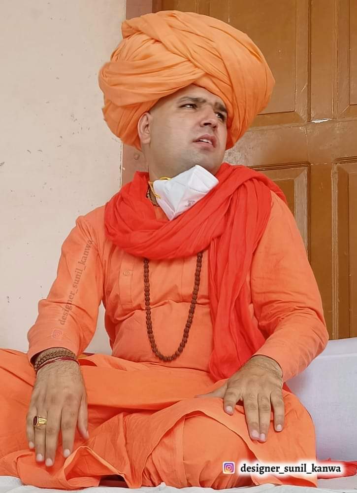 स्वामी राजेंद्रानंद जी के ब्रह्मलीन होने के बाद लालसर साथरी के महंत स्वामी सच्चिदानंद जी आचार्य को बनाया गया है। पूरे समाज को आशा रहेगी कि अपने गुरुदेव की भांति वो भी लालासर को सदैव आगे लाते रहेंगे और प्रगति पर रखेंगे। हमने एक अनमोल हीरे को खो दिया है।🙏🚩 @lalasarsathari