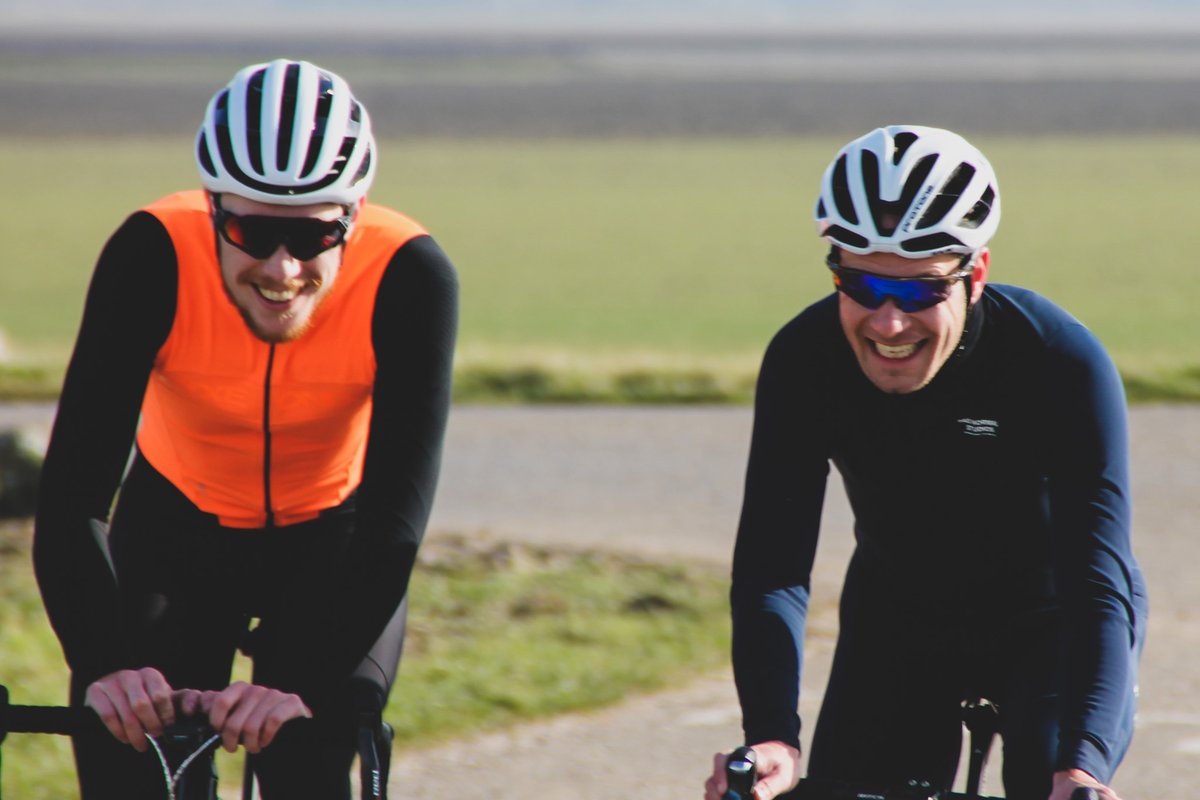 Deze week rijden Rik de Voogd en zijn goede vriend Ruben Hoogland op de racefiets in drie dagen langs de Nederlandse Waddenkust! Het duo wordt gevolgd door Maarten Zuur van Acid Films en met elkaar zullen ze deze reis op camera vastleggen. We wensen ze veel plezier! #visitwadden