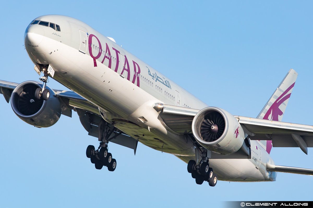 CAlloing's tweet photo. Very nice visitor yesterday evening at #Toulouse ! @BoeingAirplanes #B773 @qatarairways #A7BEC ! That's sound 😍😍 team #GE90 !! #Avgeeks  #Avgeek @generalelectric https://t.co/09G6iPn7fN