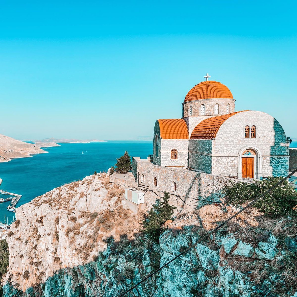 One of the best spots in Kalymnos to admire panoramic Aegean views! Have you ever been there? Comment below👇🏻
#dodecanese #dodecaneseislands #dodecanisa #kalymnos #kalymnosisland #kalymnosclimbing #kalymnos_island #visitkalymnos #visitkalymnosgreece #kalymnosgreece