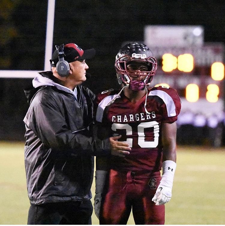 lovell_armstead's tweet photo. Damnnnn coach this one really hurt ๐ i never thought the last time we spoke was gonna be the last time. You helped me grown into the man i am today and i just wanna say thank you for not ever giving up on me and helping get to where Iโm at nowโ๏ธโ๏ธ #justhestart #RIPcoachO #EMAC https://t.co/XeLhzEMJWJ