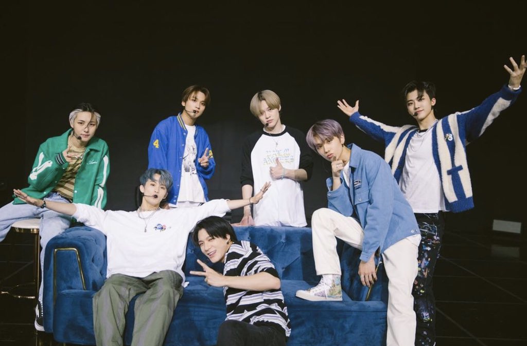 morelighttss's tweet photo. soo proudd of yall !! <3 💓💓 https://t.co/JepVmEcsIR