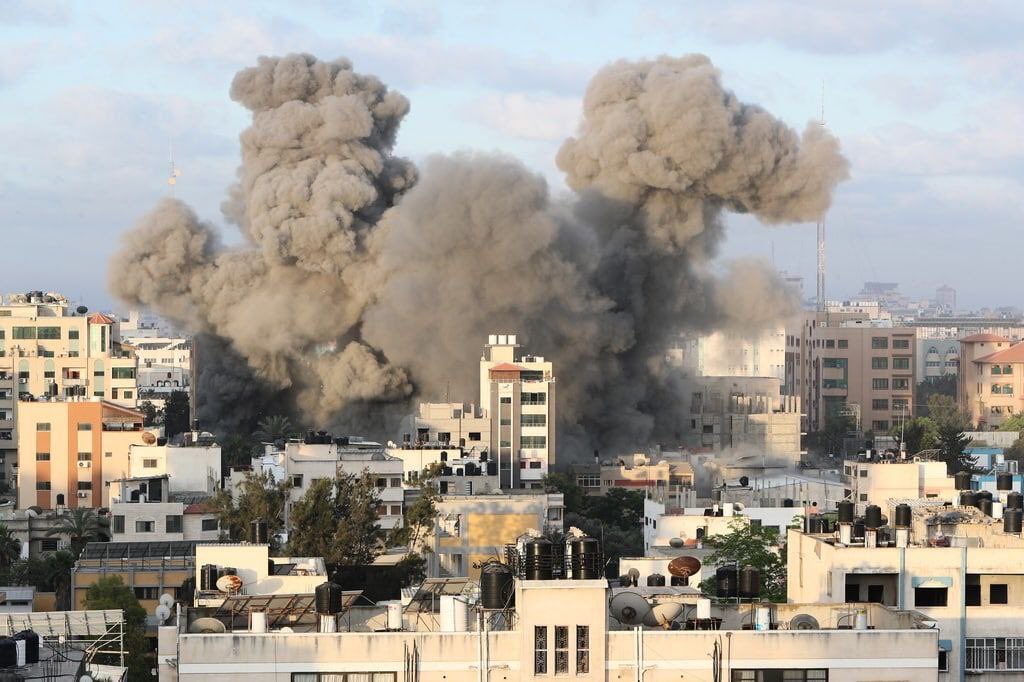 BelalNezar's tweet photo. خلص الليل المرعب و بدأ النهار المتعب .. صور للدمار صباح اليوم . 
 #غزة_تحت_القصف
#GazaUnderAttak https://t.co/R3uOwiBTbP