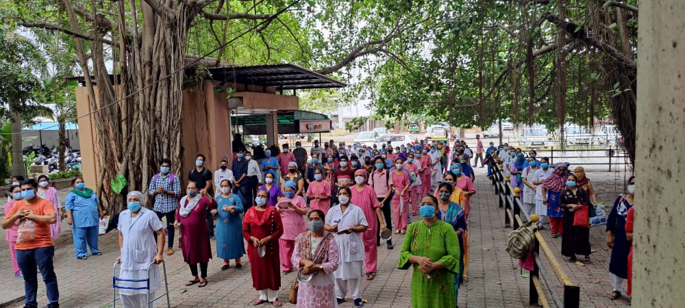 HardikVadi2's tweet photo. #WeAreNurses #NursesWeek #NursesUnited #JusticeForNurses #JusticeToNurses #IAmNurse #NursesVoice #WeFightWeWin #JusticeToCoronaWarriors #JusticeForCoronaWarriors #WeAreFrontliners #NursesStaysUnited #SaluteToFrontlineWarriors

 @vijayrupanibjp @CMOGuj @Nitinbhai_Patel  @PMOIndia https://t.co/TniK2PcvTI