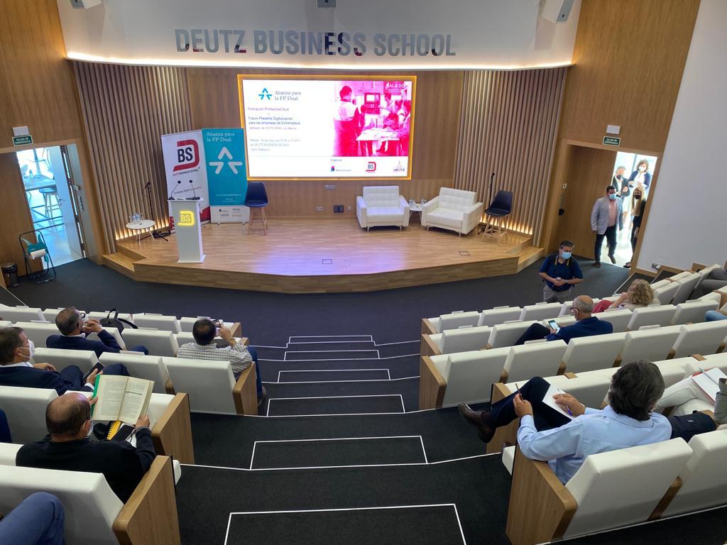 Alianza FP Dual tweet media