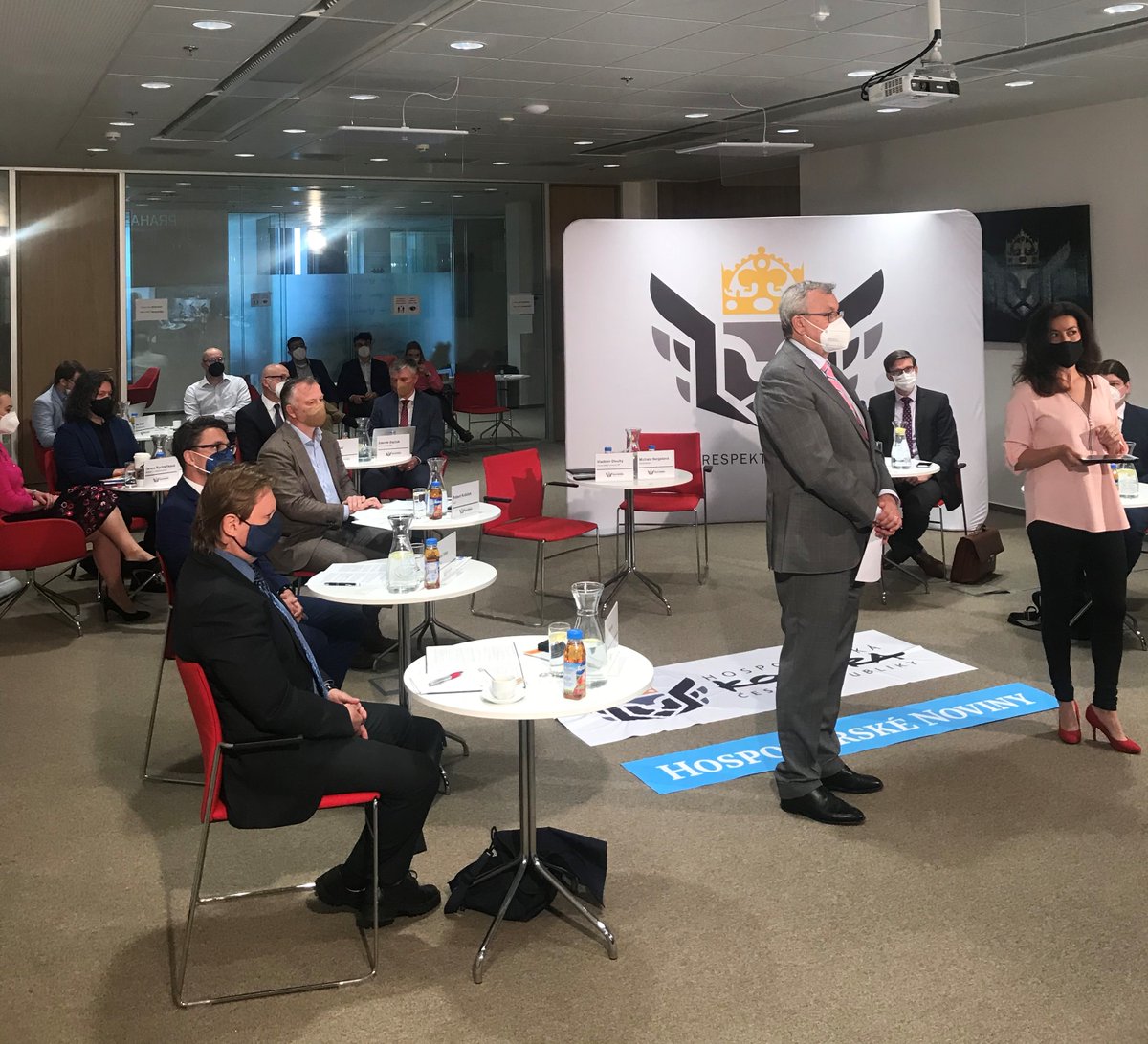 Česká bankovní asociace tweet media