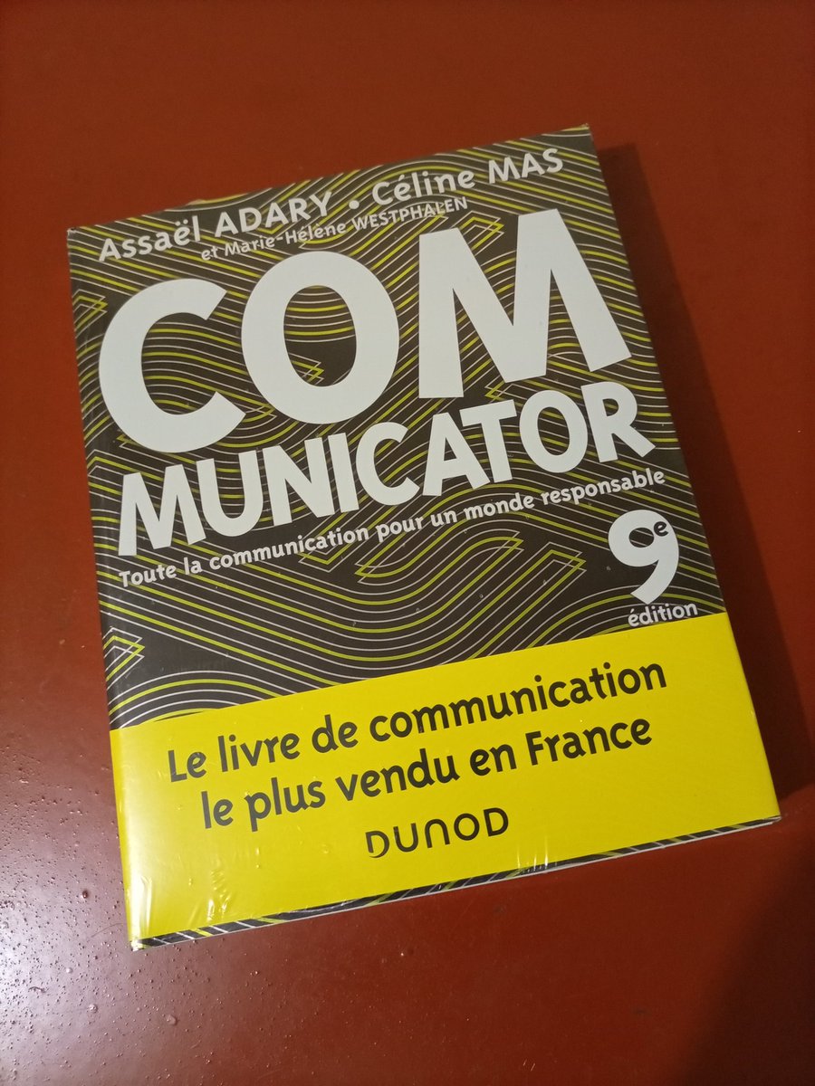 31aristide's tweet photo. J'ai mis la main sur un trésor. Merci @augustnouk 😊

Keep Learning! 📒

@AssaelAdary 

#Communicator9 https://t.co/qwqLGhGTBD