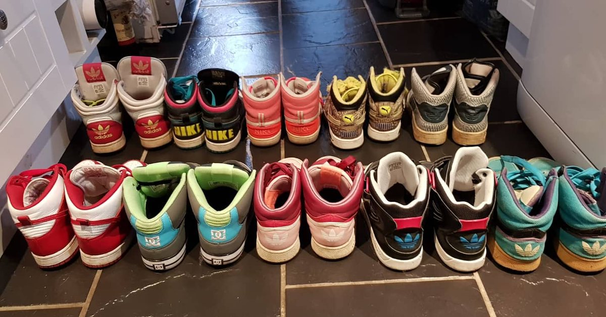 To celebrate things opening up... I went and bought all these hi-tops- no that's not true 😂 ..I made a video about my shameless obsession with hi-tops- my prescribed footwear for harping. (Not harping on -sigh 🥱). 

<a href="/nike/">Nike</a>
<a href="/adidas/">adidas</a>
#femalecomposer
#newmusic
#rock
#nike
#justdoit