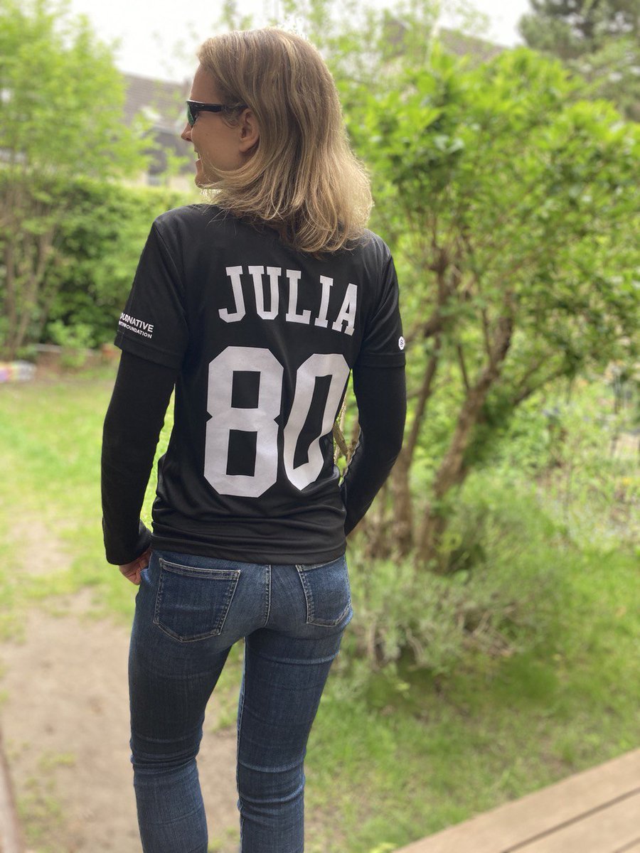 JuliaHro's tweet photo. Great new swag arrived - thanks @giantswarm for this awesome jersey! Looking forward to the next workout 🚴‍♀️🏃‍♀️ https://t.co/Ehk2JaojGn