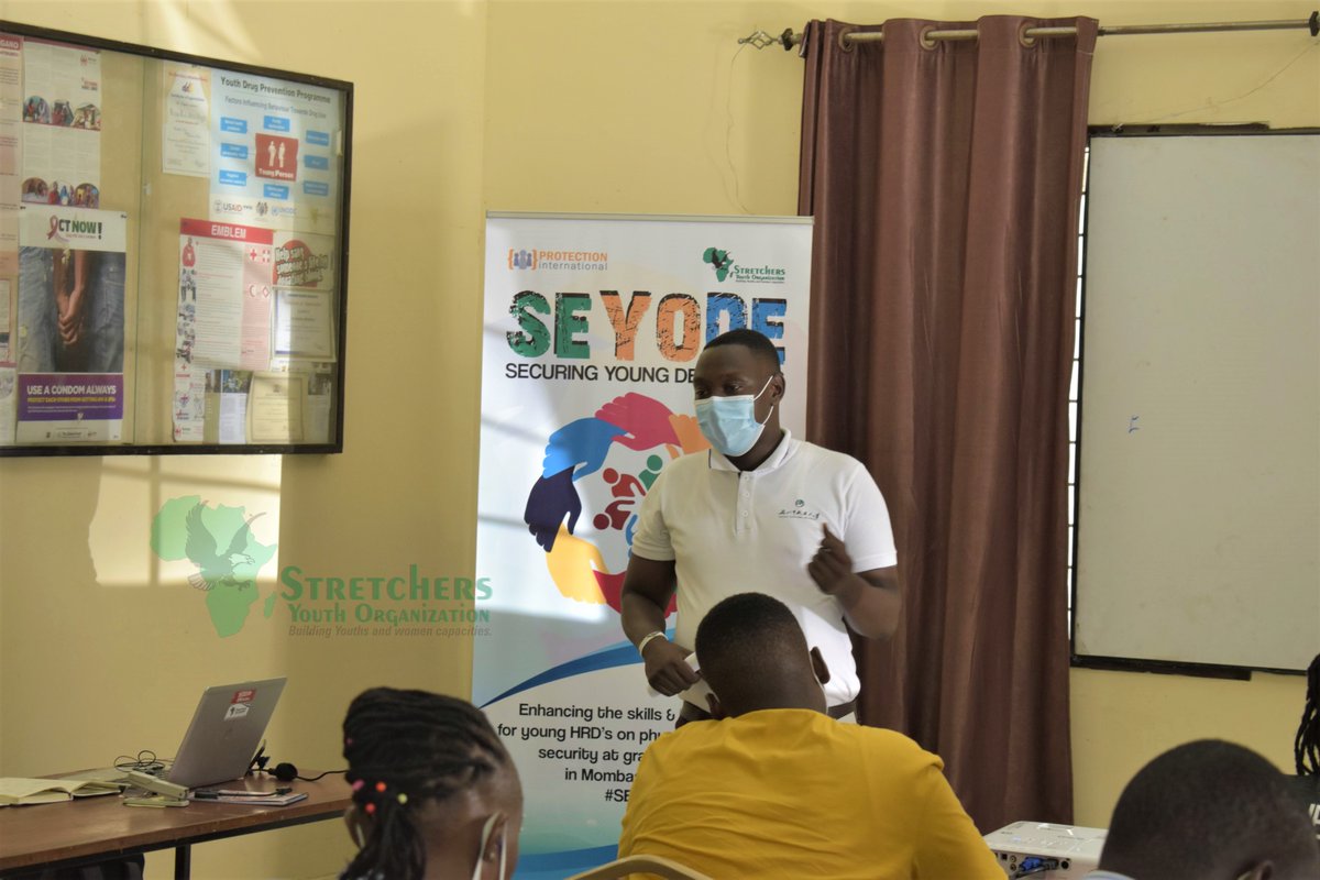 StretchersYouth's tweet photo. #SEYODE #SYOatTEN
After successful shortlisting of the young Human Rights defenders in Mombasa, @StretchersYouth is currently conducting a 3-day physical security and Human rights sensitization training for Young Human Rights defenders at Red-Cross Mombasa.
#HRDs #HumanRights https://t.co/LvRB0ErVGI