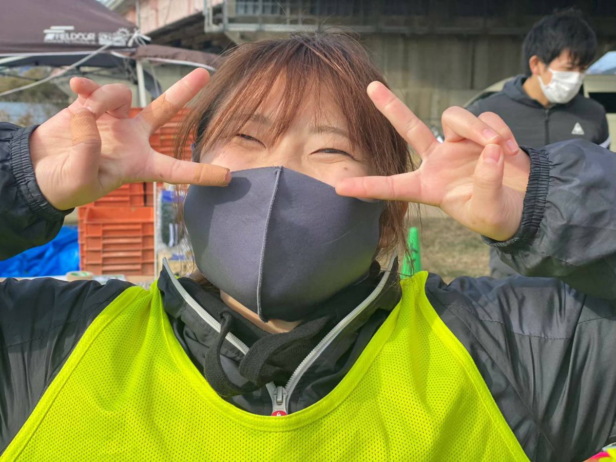 pdsgroup313's tweet image. 【PDS Group メンバー紹介】
〜8代目代表 桑原真由〜

当グループ代表の桑原真由さん✨
彼女の笑顔は周りの人までハッピーにする力がある😆

この世で1番好きなのはコロッケ☺️
コロッケの右に出るものは誰もいない…

実は別の学生団体の代表も同時に務める超人😳

#PDSGroup 
#学生トレーナー団体