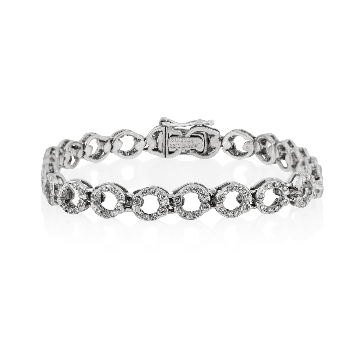 arsenisv's tweet photo. -ARSENIS-
Drawing its inspiration from the spirit of environmental sustainability, the PERIVALLON bracelet is a true statement of Arsenis’s creative vision. 
#arsenis #vildiridis #perivallon #bracelet #finejewelry #whitegold #jewelry  #JewelryDesigners #GreekJewelryDesigners https://t.co/KJoa7H8oyk