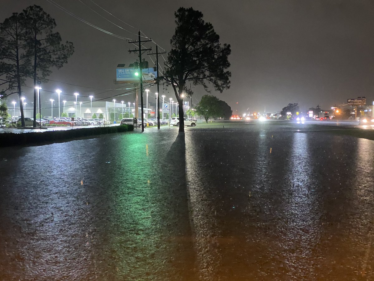 TinaM_Howell's tweet photo. Praying for Baton Rouge 🙏
#LouisianaStrong https://t.co/xTcLVpChfU