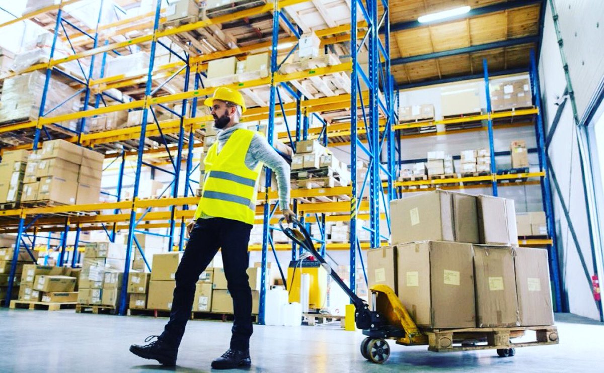 The last few weeks have been non stop with customers needing all kinds transporting. From shop fitting and stock deliveries ready for the next phase of the lockdown lifting, to bulk cleaning products and of course our ongoing 24/7 medical contracts. We’re available if you need us