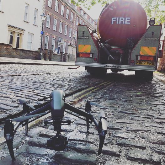 The water bowser was brought in to wet the street down for our shots - not that it was needed with all the showers we had 🤣
#waterthestreet 
#dronefilming
#drone
#filming
#productionfilming
#cobbles
#bristolfilming 
#dji 
#inspire2