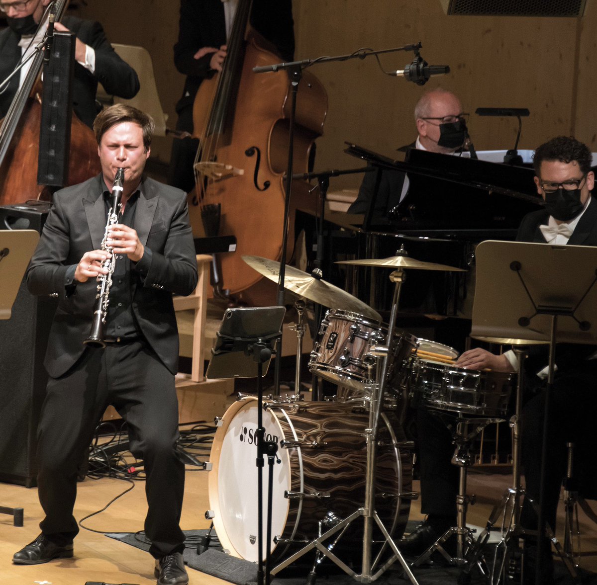 Sebastian Manz (@sebmanzclarinet) on Twitter photo SH*T@ING IN MY PANTS. Why? Write me your thoughts...
With <a href="/Sinfonieorches2/">Sinfonieorchester Liechtenstein</a> #artieshaw #music #jazz #classicalmusic #clarinet #concerto #live SH*T@ING IN MY PANTS. Why? Write me your thoughts...
With <a href="/Sinfonieorches2/">Sinfonieorchester Liechtenstein</a> #artieshaw #music #jazz #classicalmusic #clarinet #concerto #live