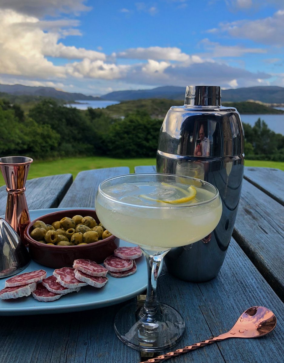 The Island of Mull is a really stunning part of the world, very quiet and unspoiled and, best of all, one of my favourite beaches of all time is just a short drive away - I give you Sanna beach

juniperandpeat.co.uk 

#ScotlandIsNow #JuniperandPeat #Gin #giftideas