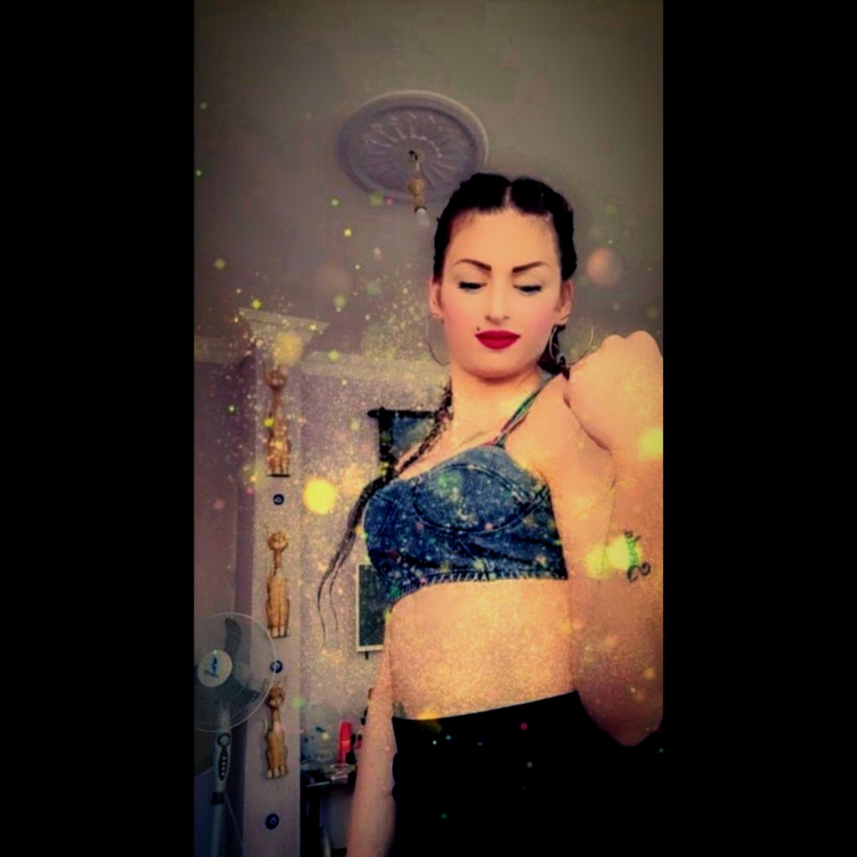 Мұғаліммен жыныстық қатынас Үлкен жыныс мүшесіне массаж жасау