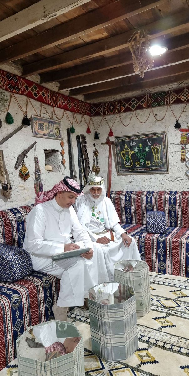 DeerahMuseum's tweet photo. عدد من #رجال_الاعمال في زيارة ل #متحف_الديرة من بينهم #عبدالاله_العسكر، المهندس #بندر_الحميضي @BAlhomaidhi ، الشيخ #صالح_الشريم ، الاستاذ #احمد_المحسن
وكان في استقبالهم رئيس بلدية #المندق المهندس سعيد غرم الله
مرحبا الف في متحف الديرة 🌹🌹
#الباحة
#المندق
#السياحة_السعودية https://t.co/UTFO8bolVN