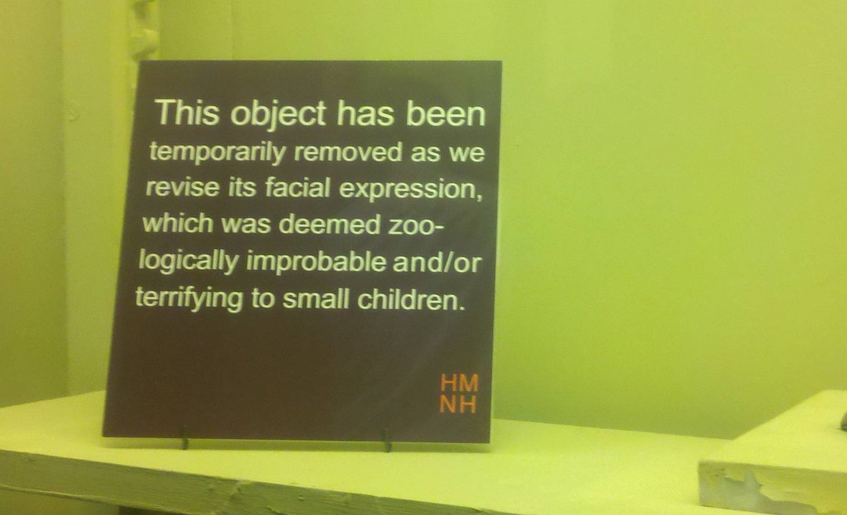 Pandamoanimum's tweet photo. As it’s #InternationalMuseumDay, let’s again remember probably one of the best ever signs seen in a museum. https://t.co/MmoqjdBVRv