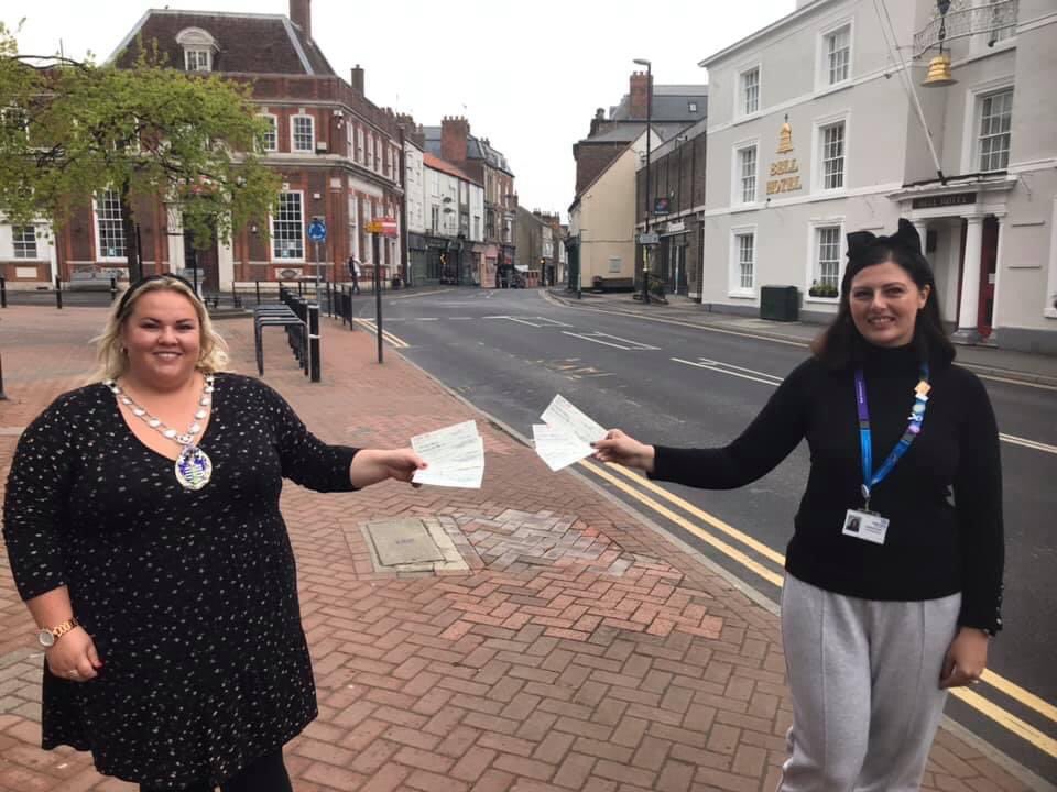 Driffield_TC's tweet image. Our former Mayor, Cllr Amanda Croft raised £3000 during her tenure as Mayor for Health Stars to help children and young people with their mental health, and £900 for her Buddy Bench Scheme. Thank you to all who helped her raise this outstanding amount!